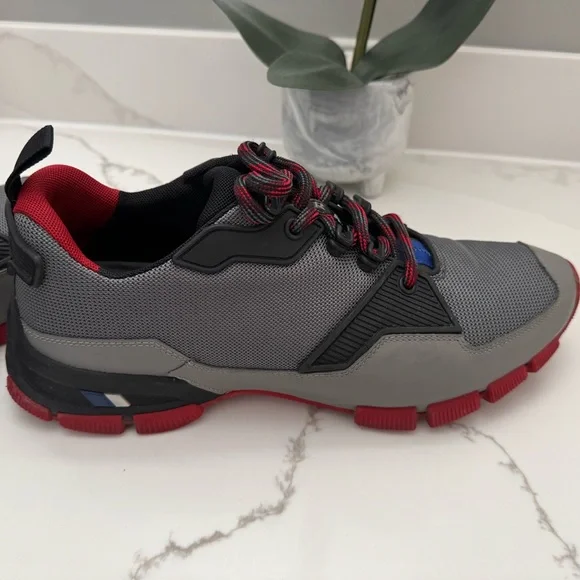 Prada Calzature Uomo red sole